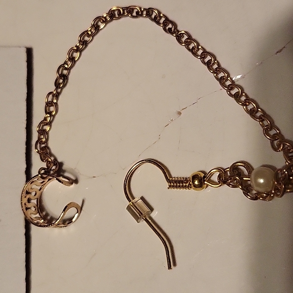 Silver drop Cuff Earrings - Picture 3 of 3